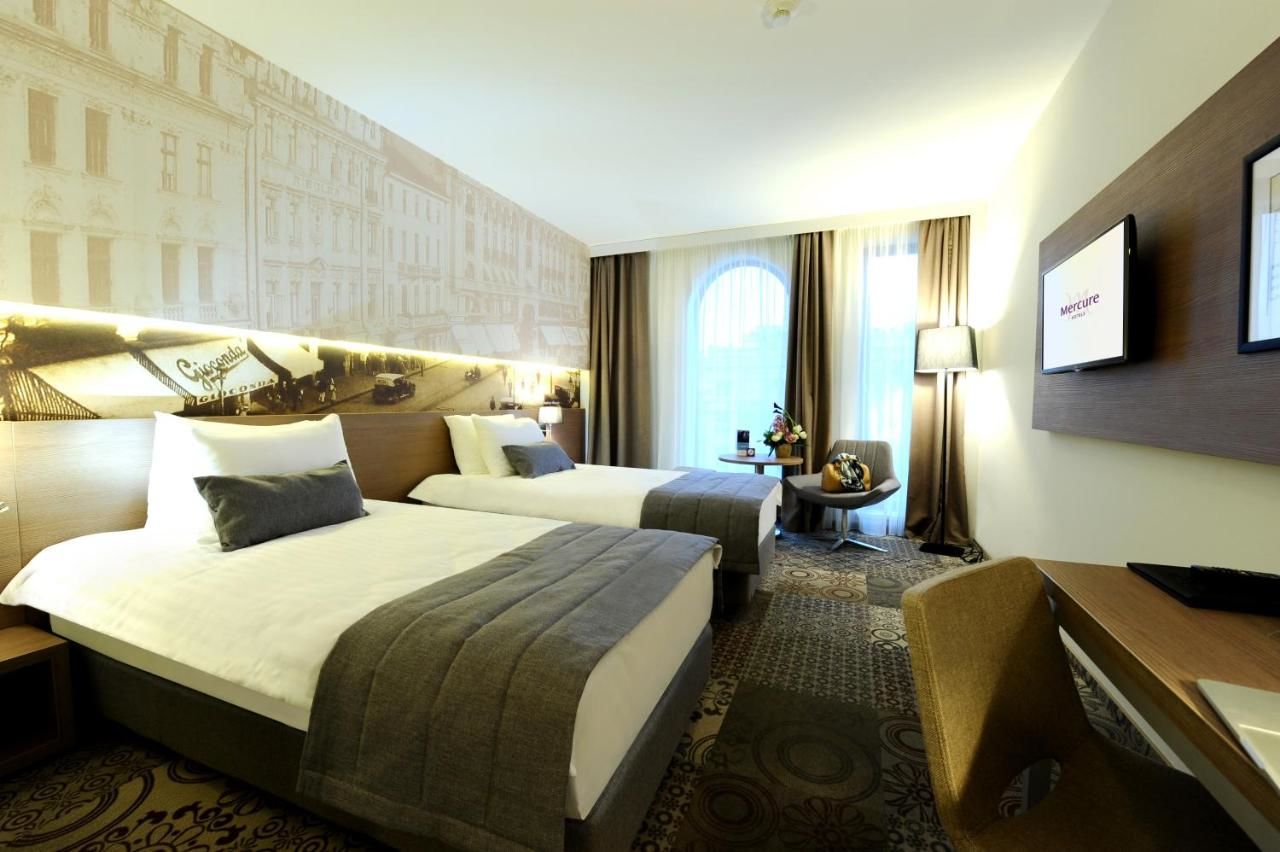 Отель Mercure Bucharest City Center Бухарест-18