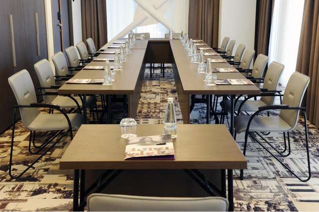 Отель Mercure Bucharest City Center Бухарест-12