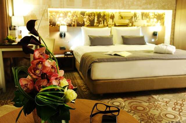 Отель Mercure Bucharest City Center Бухарест-23