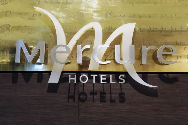Отель Mercure Bucharest City Center Бухарест-42